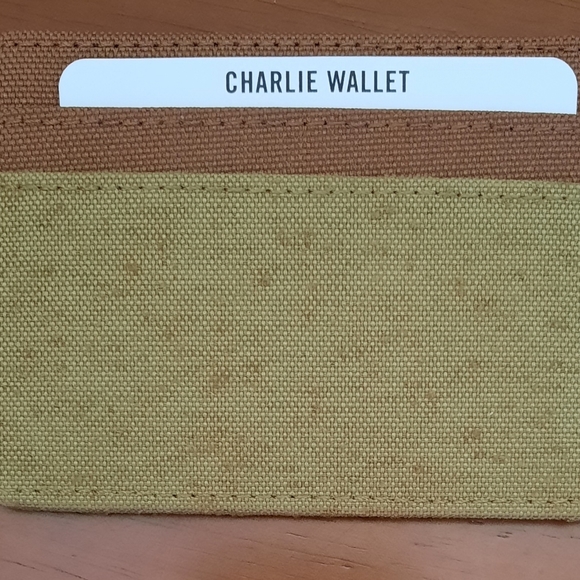 Herschel Wallet - Picture 5 of 5